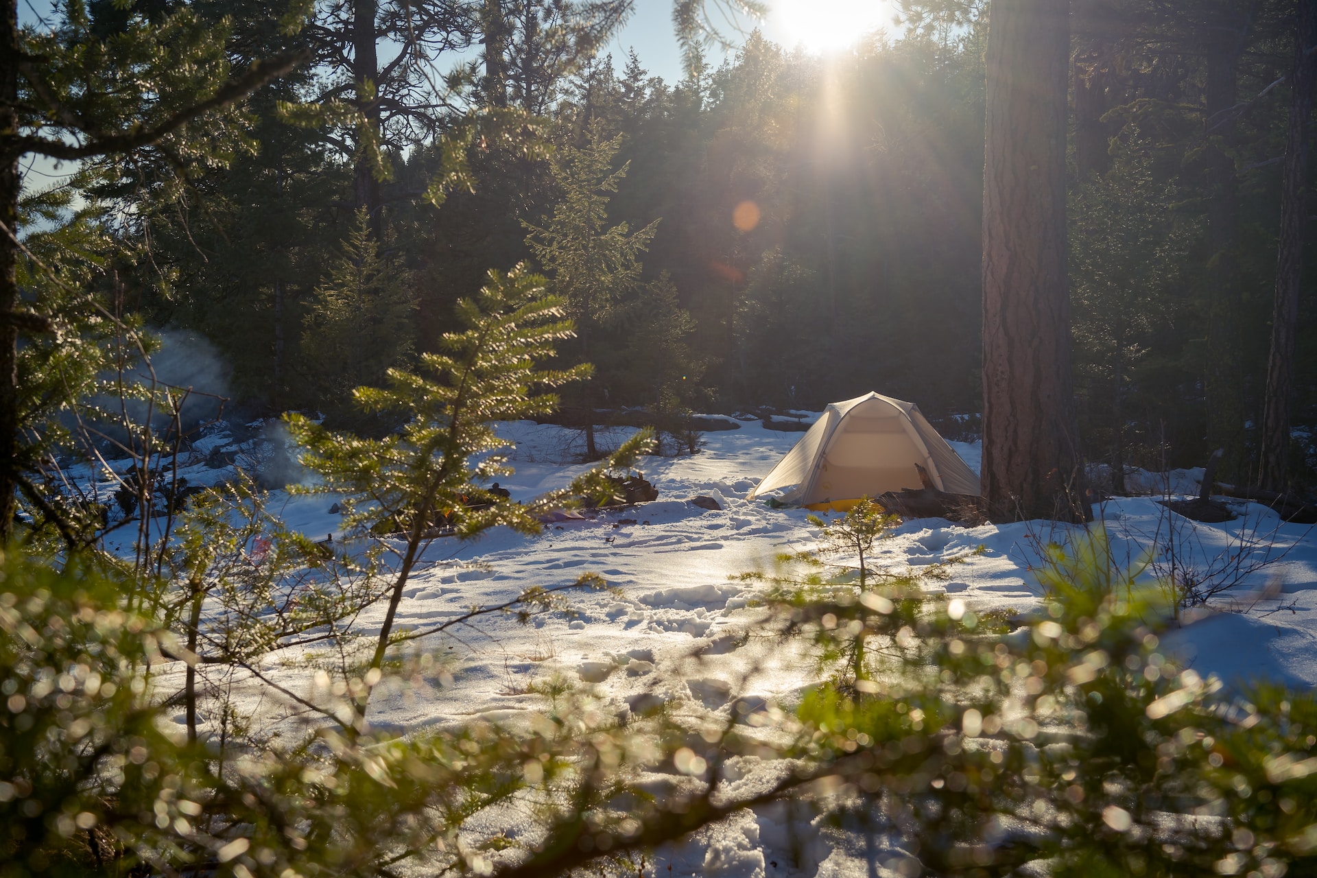 How to Stay Warm Winter Camping